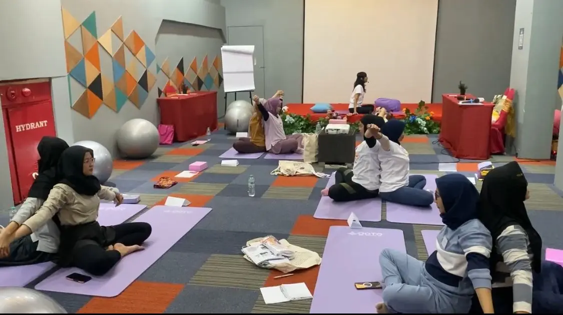 pelatihan Pre & Post Natal Yogasatuvisicorp